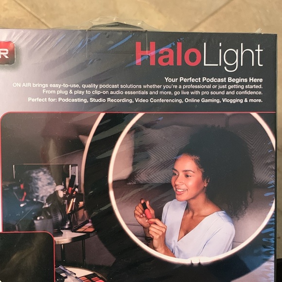 NWT Halo Light 8” LED Ring Light Podcast Series USB Desktop Tripod Stand - Picture 3 of 10